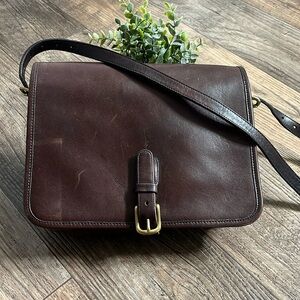 COACH Vintage NYC 80s Slim Buckle Dk Brown Saddle Shoulder Crossbody Bag Unisex